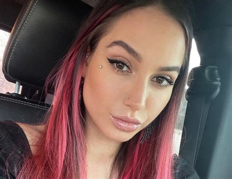 Desiree Dulce (@doseofdesiree) • Instagram photos and videos.